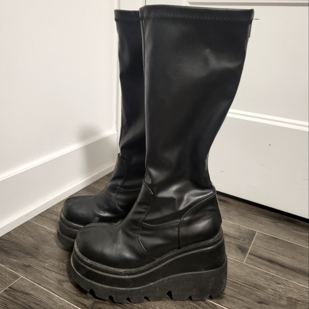 DEMONIA SHAKER-65 BLACK VEGAN LEATHER PLATFORM KNEE HIGH BOOTS ♡